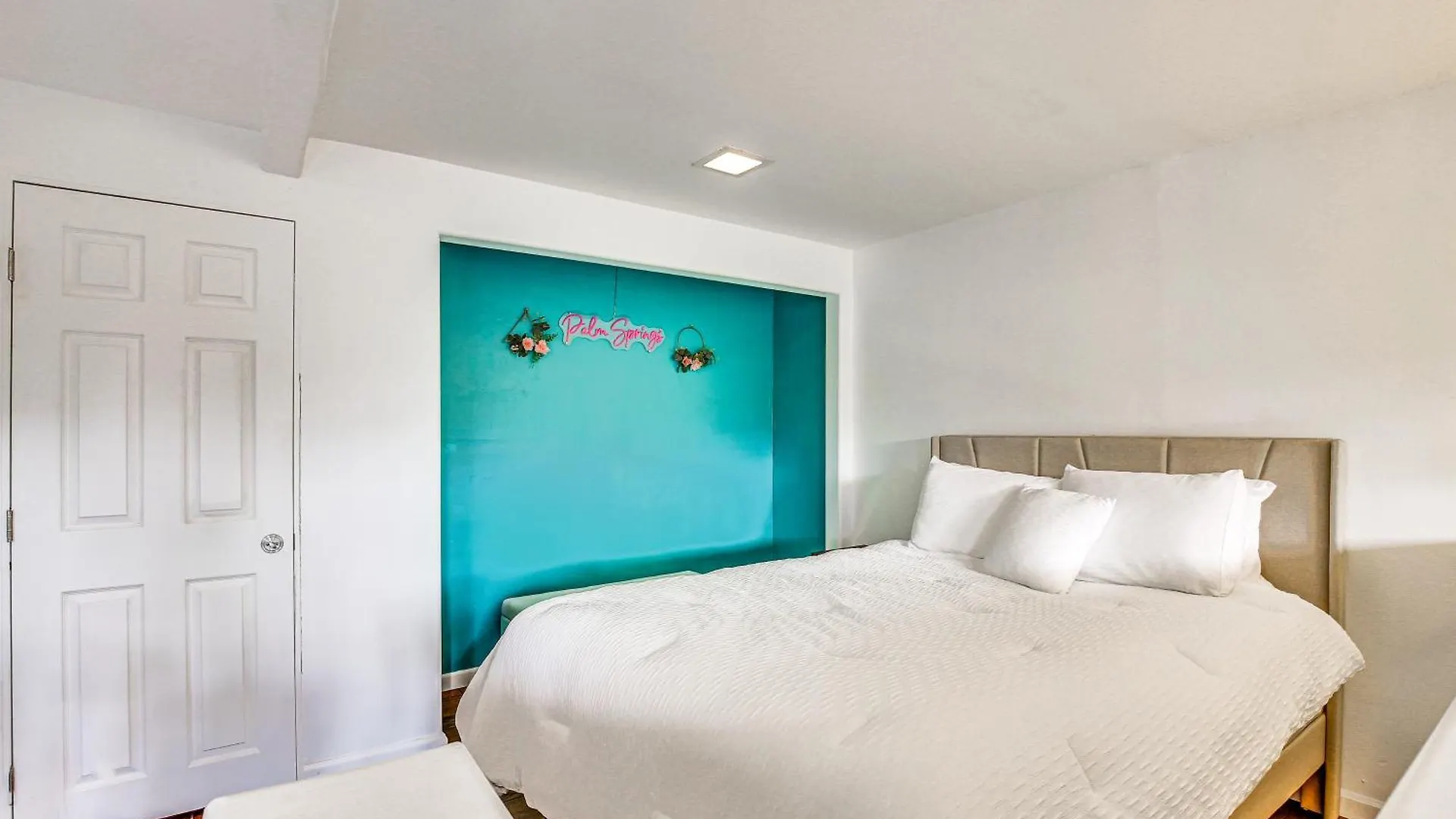 Palm Springs Studio With Outdoor Oasis And Hot Tub! 0*, 棕榈泉