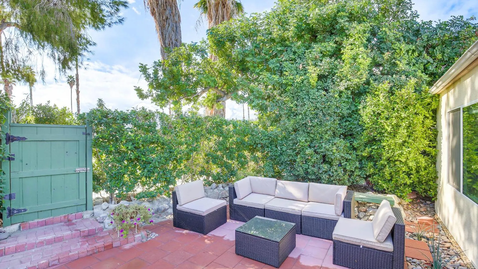 Palm Springs Studio With Outdoor Oasis And Hot Tub! 棕榈泉