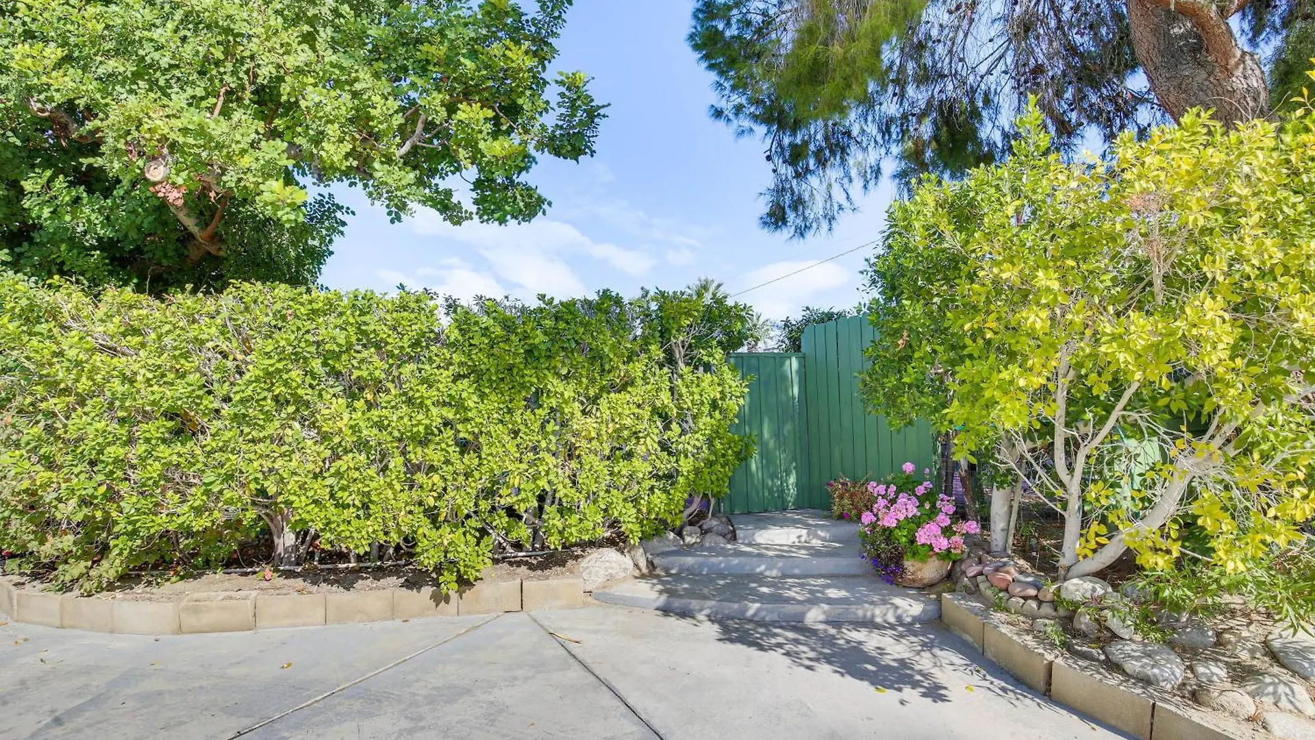 Palm Springs Studio With Outdoor Oasis And Hot Tub! 0*, 棕榈泉